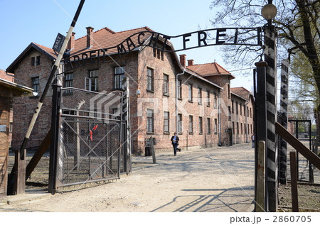 写真・資料集　アウシュビッツ強制収容所 アウシュヴィッツ 強制収容所 写真集 「Auschwitz」冊子付