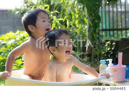 園児　全裸　風呂 子供 裸 人物 園児 日本人の写真素材 - PIXTA