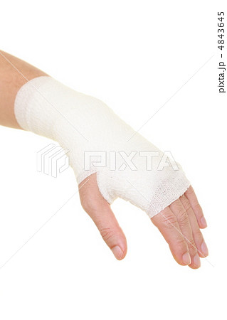 けが 手首 包帯 怪我の写真素材