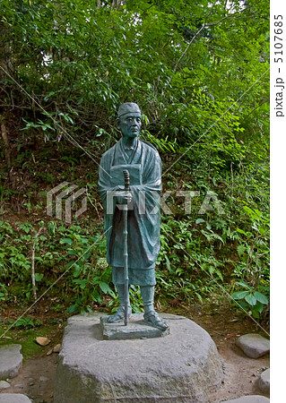 銅像 松尾芭蕉 平泉 中尊寺の写真素材
