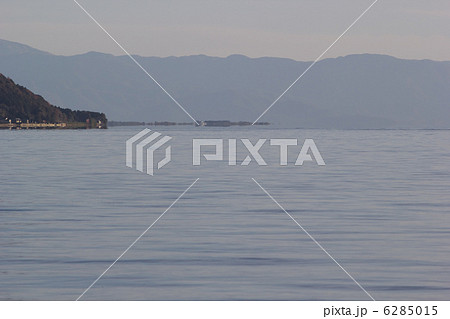 琵琶湖 びわこ 蜃気楼 浮島現象の写真素材