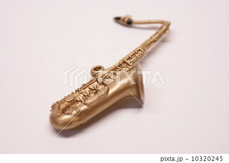 サックス おもちゃ テナーサックス 木管楽器の写真素材