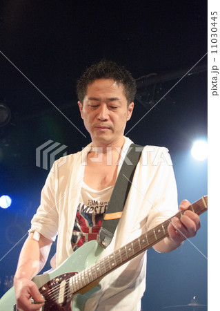 バンド ボーカル 男性 和歌山の写真素材