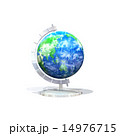 リアル地球儀と地球のイラスト素材
