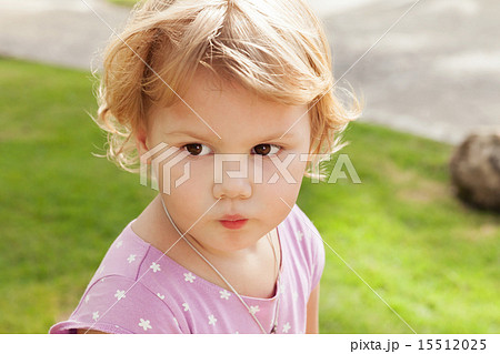 外国人 女の子 赤ちゃん 金髪の写真素材