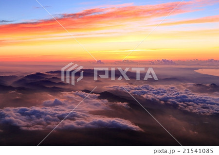 富士山 日の出 朝 御来迎の写真素材 - PIXTA