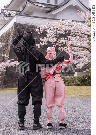 忍び 忍者装束 忍者 黒ずくめの写真素材