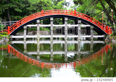 橋 太鼓橋 赤色 欄干の写真素材 - PIXTA
