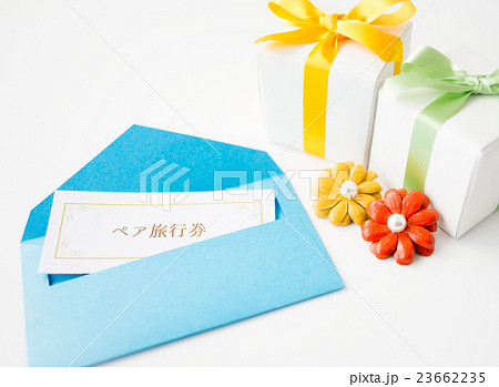 ペア旅行券の写真素材