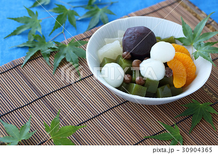 夏の和菓子の写真素材