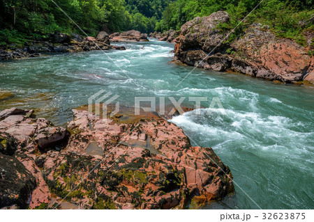 川のある風景の写真素材 - PIXTA