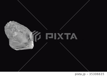 ミョウバン結晶 台座付き325g72mm ミョウバン 結晶 科学 理科の写真素材 - PIXTA