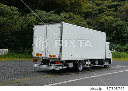 冷凍車 4トントラック トラック パワーゲートの写真素材