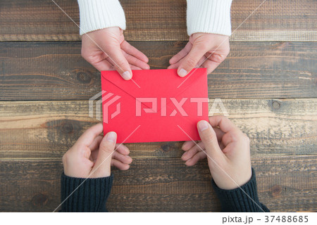 手紙 ラブレター 伝える 告白の写真素材