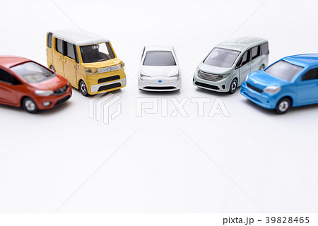 たくさん 車 おもちゃ イメージの写真素材