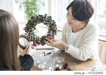 クリスマスリースの写真素材集 ピクスタ