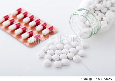 カプセル剤の写真素材 カプセル剤の写真素材
