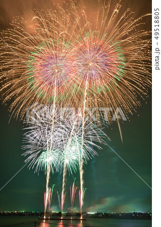 阿賀野川ござれや花火大会の写真素材