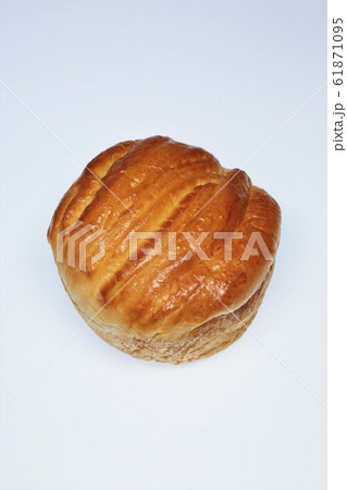 バタースコッチ パン 菓子パン おやつの写真素材