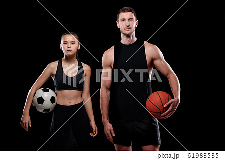 バスケットボール選手 ポートレートの写真素材