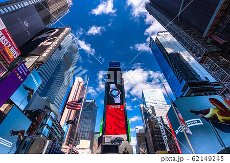 タイムズスクエア 看板 アメリカ 都市風景の写真素材