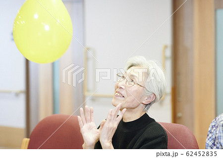 風船バレーの写真素材