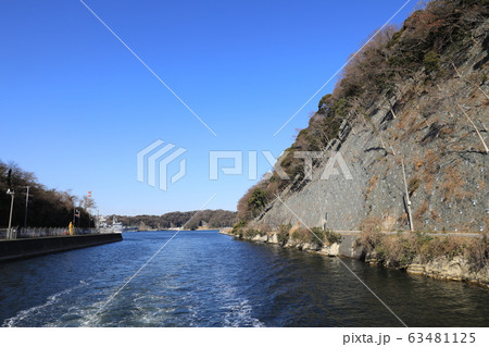 水路 吾妻島 横須賀 島の写真素材