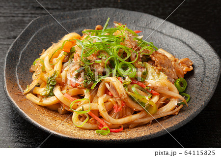 焼うどん 焼きうどん 青のり 青海苔の写真素材