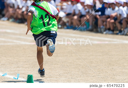 バトンパス 体育祭の写真素材