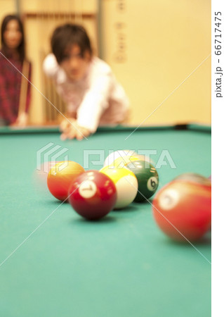 ビリヤードの写真素材集 ピクスタ