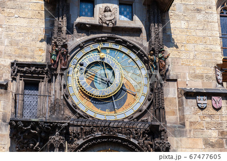 天文時計 町並み 中世建築 中世の建物の写真素材