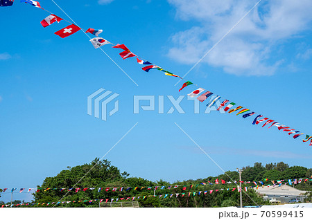 運動会 国旗 掲揚 日の丸の写真素材