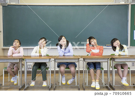 道徳の授業の写真素材