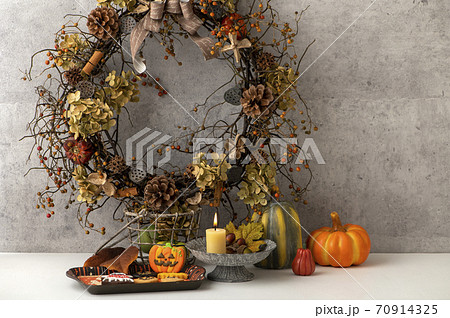 ハロウィン ディスプレイ 装飾 飾りの写真素材