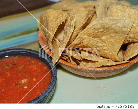 トトポス トルティーヤ チップスの写真素材