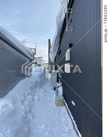 無落雪屋根の写真素材