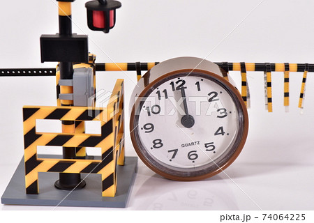 踏切 目覚まし時計 絶版品 バンプレスト 踏切 目覚まし時計 リアルな音