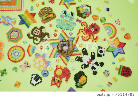 アイロンビーズ ビーズアートの写真素材