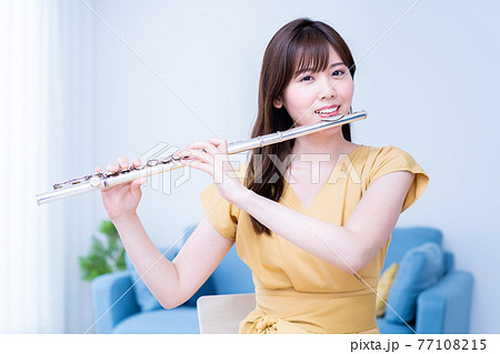 フルートの写真素材集 ピクスタ