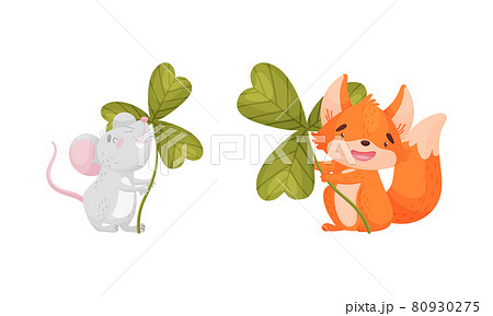 鼠 キャラクター 動物 擬人化のイラスト素材