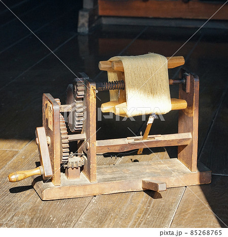 織機 機織り機 日本 古いの写真素材