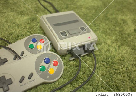 スーパーファミコンが発売された日。現代でも続く名作シリーズを
