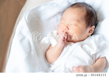 指くわえるの写真素材