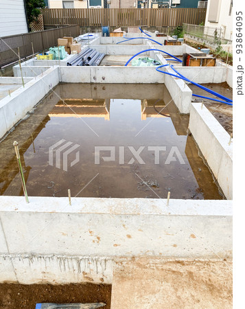 集合住宅の基礎工事の現場