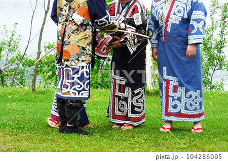 アイヌの伝統文化衣装