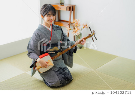 三味線の写真素材(3,195点以上の高品質な写真素材) - PIXTA（ピクスタ）
