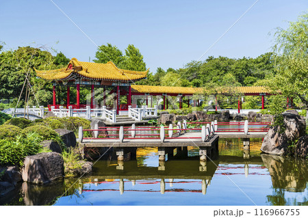 中華風庭園の写真素材 - PIXTA