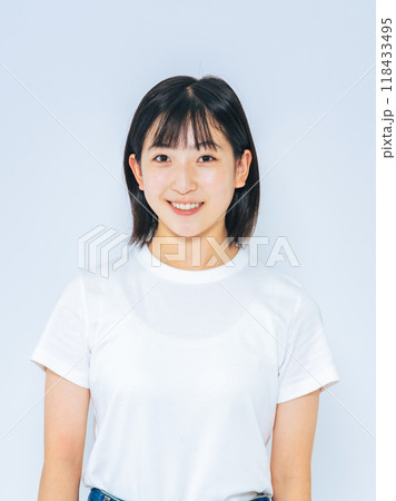 低学年ジュニアアイドル ジュニアアイドルの写真素材 - PIXTA