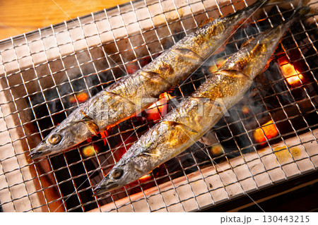 七輪焼 さんま 炭火焼の写真素材 - PIXTA